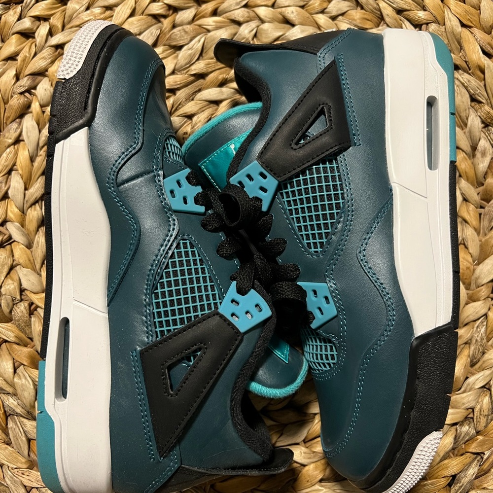 Air Jordan Retro 4 BG Teal 5.5Y, Women's 7